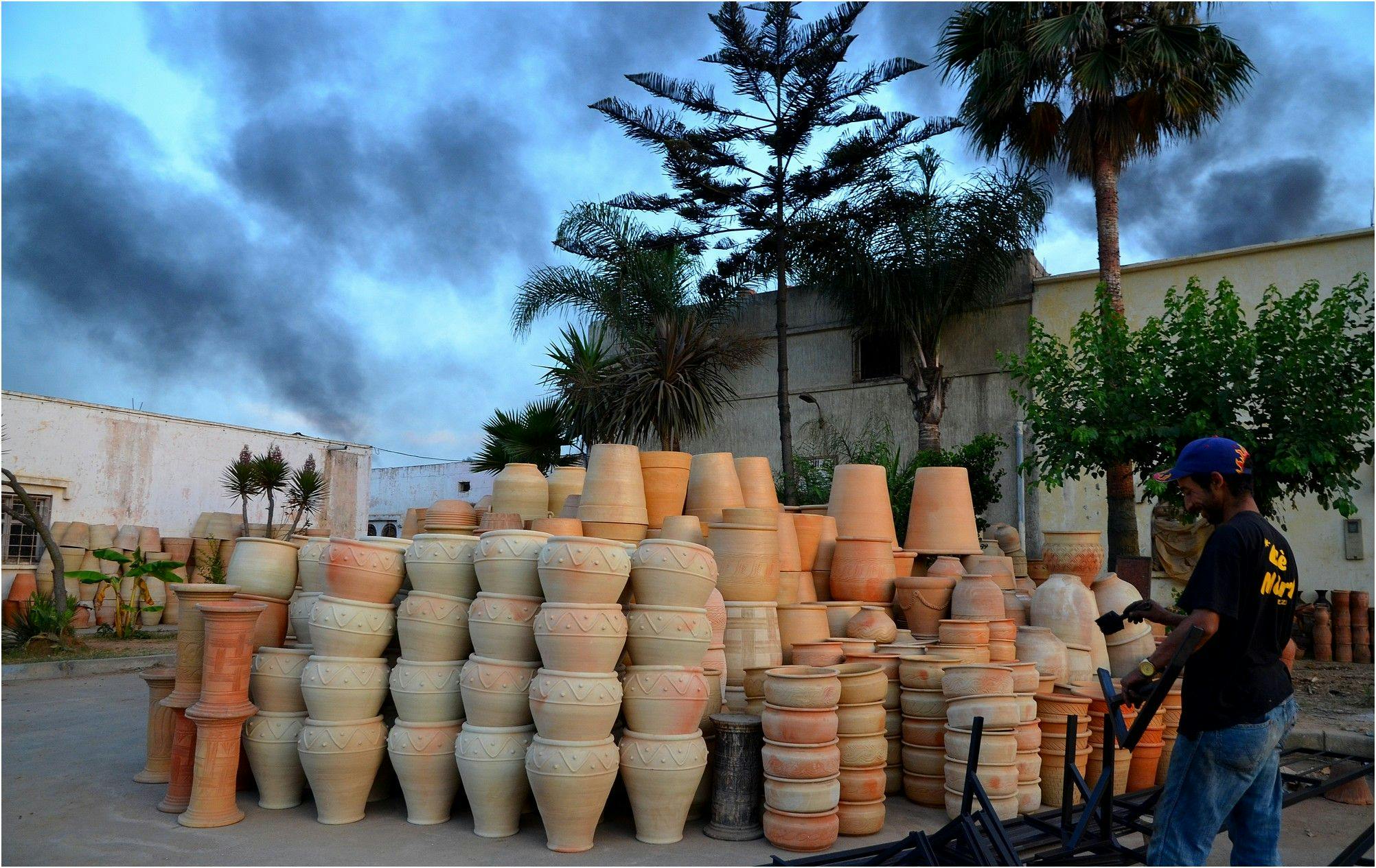 Les Mystères de l'art de la céramique: émerveillez-vous au Complexe des Potiers d'Oulja à Salé!