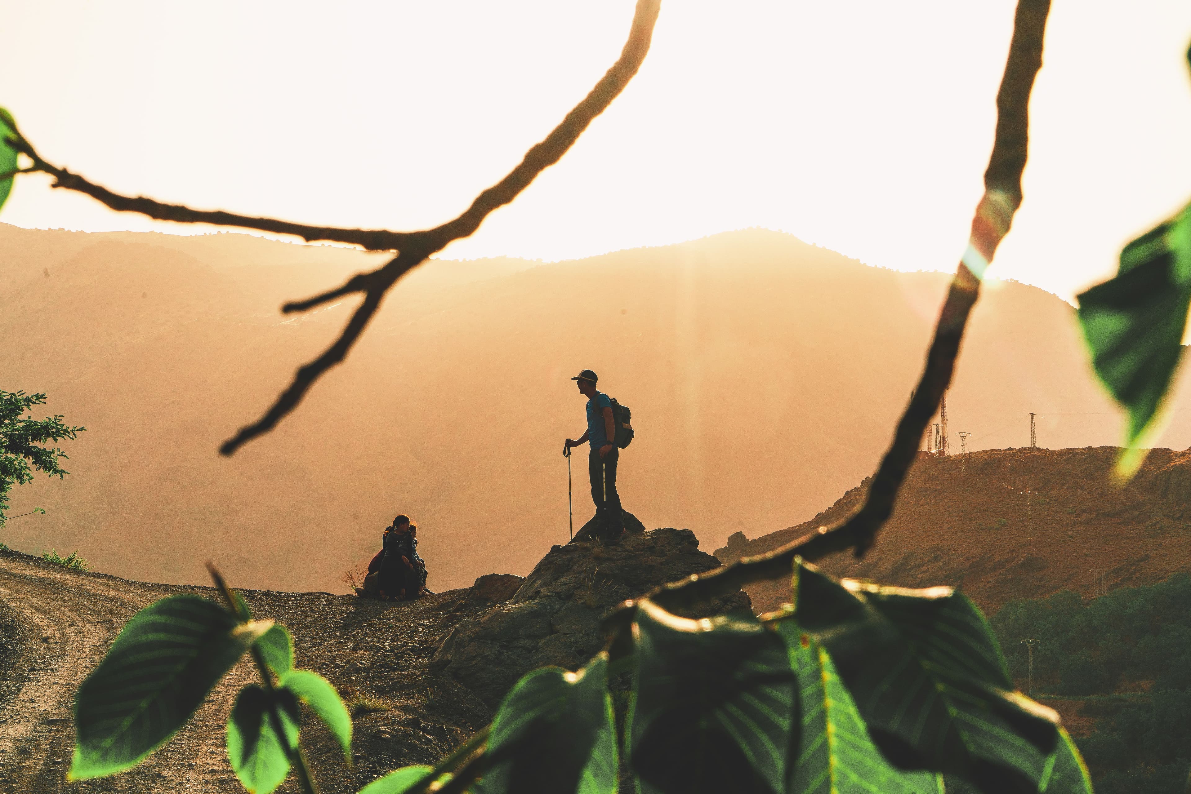 Entre Cimes et Traditions : 4 Jours d'Aventure sur les Sentiers du Toubkal